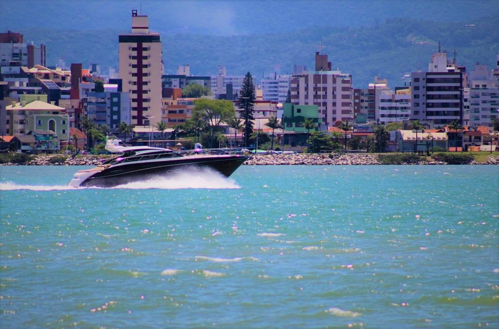 apartamento em meia praia itapema