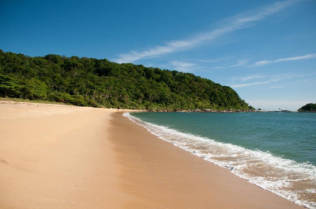 praias para passear de bicicleta em itapema