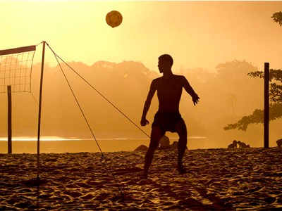 Conheça os melhores esportes de praia para praticar em&nbsp;Itapema